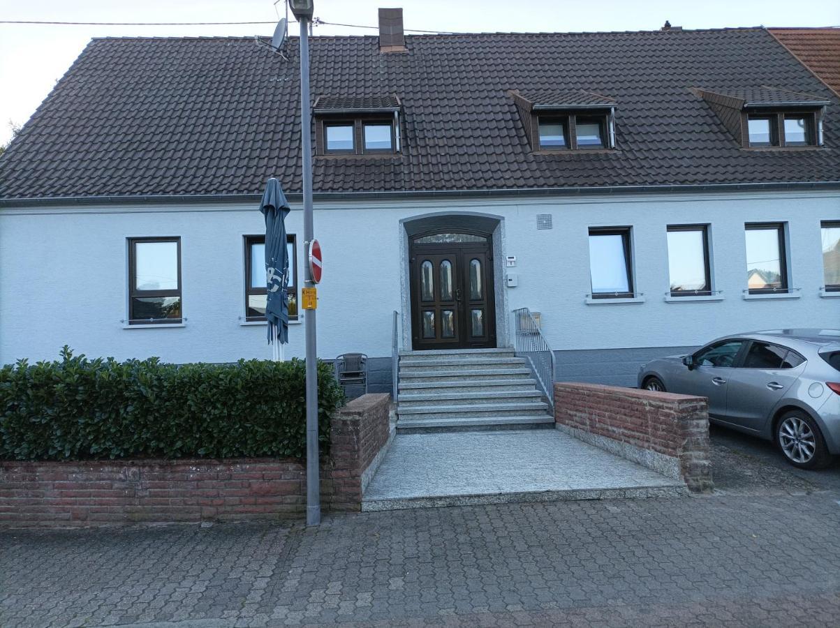 Gaststaette Molitor Apartment Saarlouis Exterior photo