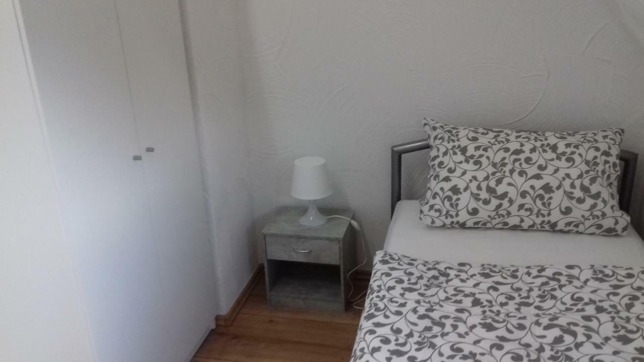 Gaststaette Molitor Apartment Saarlouis Exterior photo